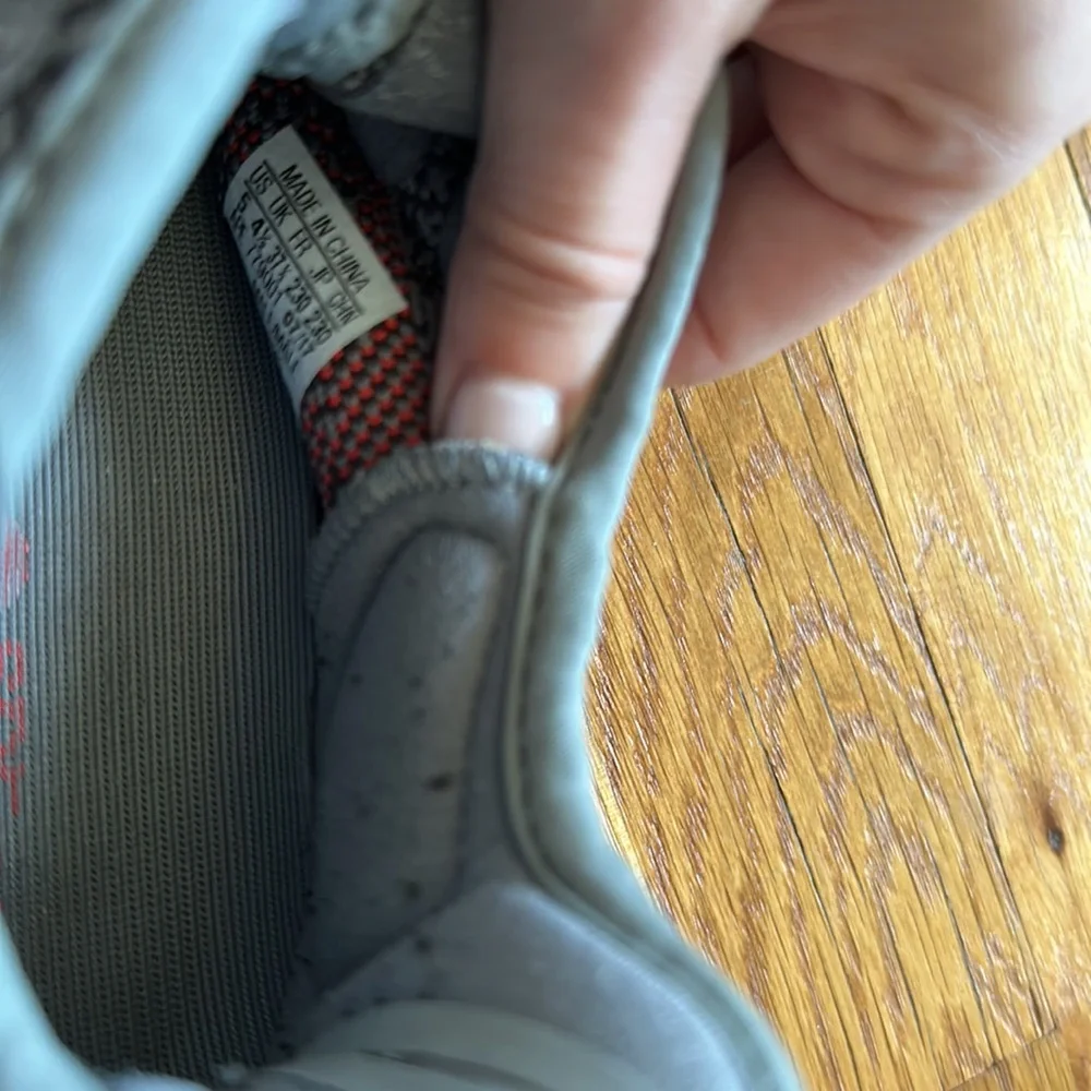 Authentic YEEZY BOOST 350 V2 'BELUGA 2.0 - Picture 9 of 9